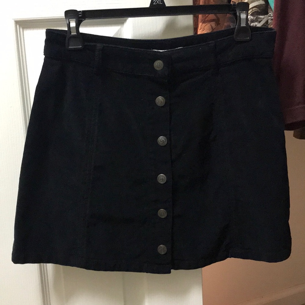American eagle black skirt
